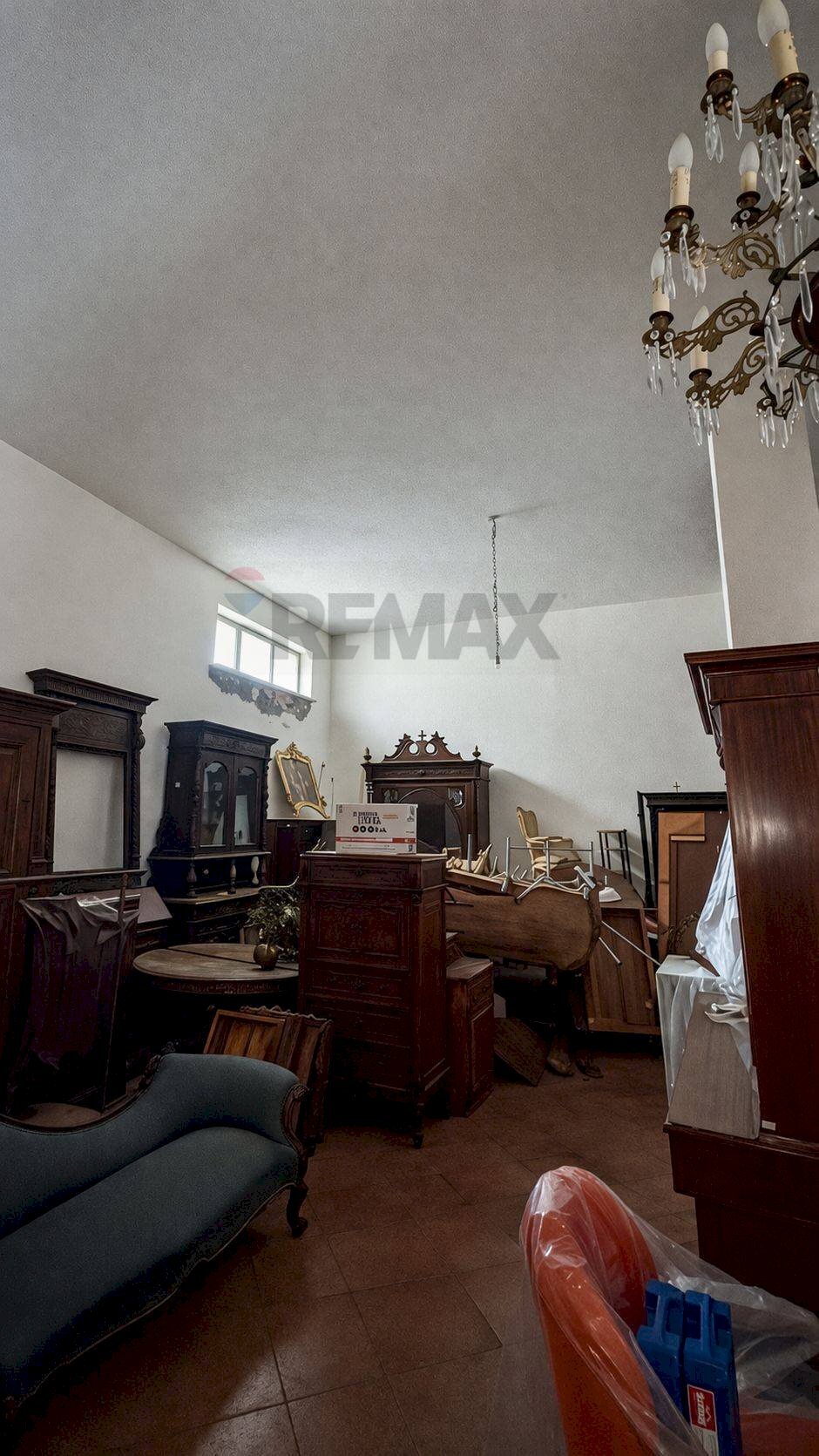 Soggiorno - Magazzino Via sciarelle
 
14, Acireale - foto 2