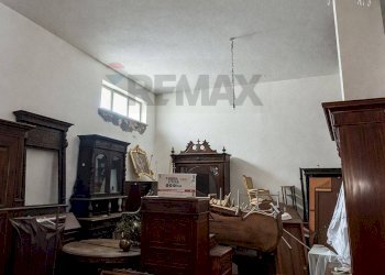 Soggiorno - Magazzino Via sciarelle
 
14, Acireale - foto 2