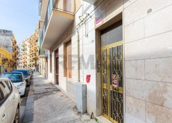 Edificio all\'aperto - Appartamento VIA XIV OTTOBRE
 
21, Augusta - foto 5