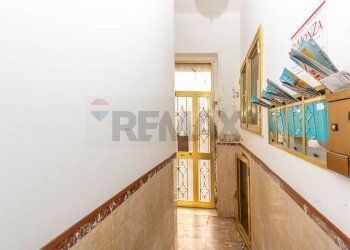 Hall / corridoio - Appartamento VIA XIV OTTOBRE
 
21, Augusta - foto 7