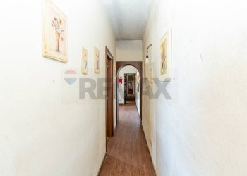 Hall / corridoio - Appartamento VIA XIV OTTOBRE
 
21, Augusta - foto 15