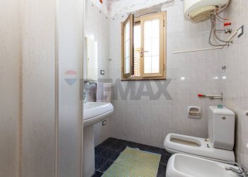 Bagno - Appartamento VIA XIV OTTOBRE
 
21, Augusta - foto 28