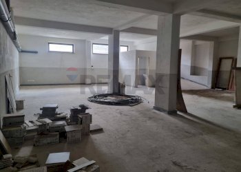 Parcheggio - Locale Commerciale Via Vincenzo Muccioli
 
29, Gravina di Catania - foto 4