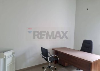 Ufficio - Locale Commerciale Via Vincenzo Muccioli
 
29, Gravina di Catania - foto 9