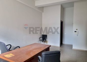 Ufficio - Locale Commerciale Via Vincenzo Muccioli
 
29, Gravina di Catania - foto 10