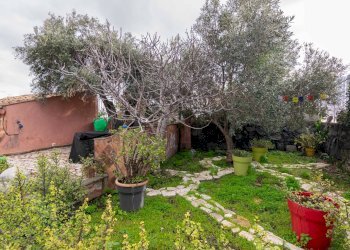 Giardino - Casa indipendente via molise
 
33, Acireale - foto 25