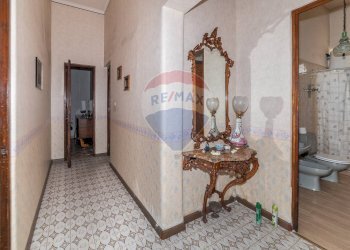 Hall / corridoio - Four-room apartment via Umberto
 
303, San Pietro Clarenza - photo 23