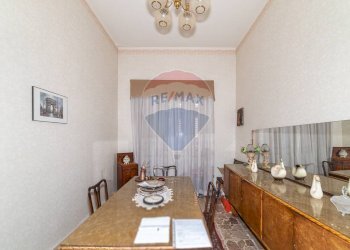 Sala da pranzo - Four-room apartment via Umberto
 
303, San Pietro Clarenza - photo 29