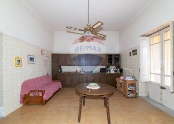 Soggiorno - Four-room apartment via Umberto
 
303, San Pietro Clarenza - photo 32