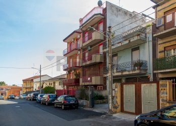 Edificio all\'aperto - Attico Via Vincenzo Zaccà
 
64, Catania - foto 4