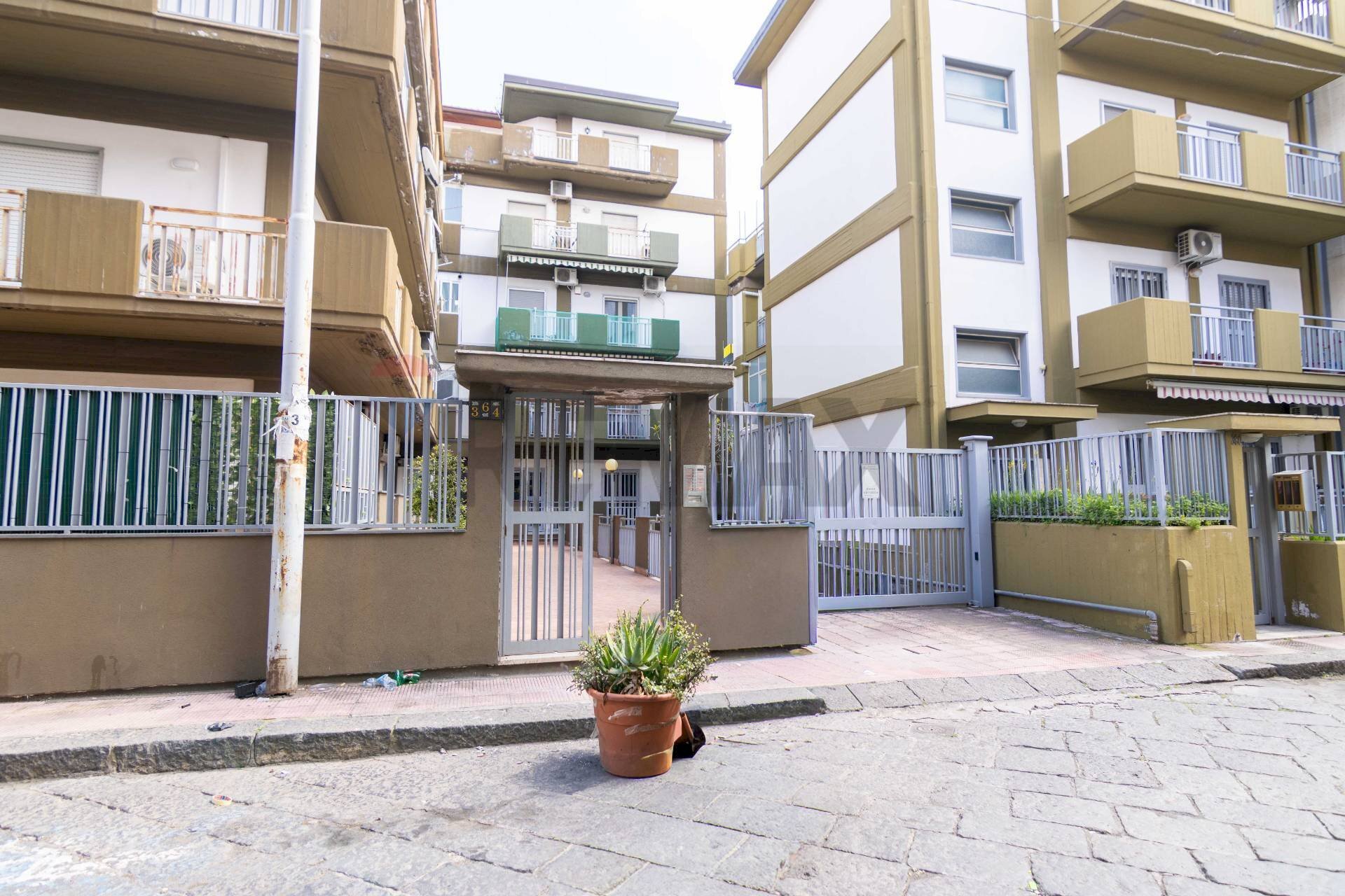 Edificio all\'aperto - Appartamento via Roma
 
364, Misterbianco - foto 1