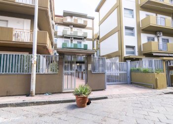 Edificio all\'aperto - Appartamento via Roma
 
364, Misterbianco - foto 1
