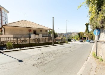 Casa all\'aperto - Casa semi indipendente Via del Canalicchio
1, Tremestieri Etneo - foto 5