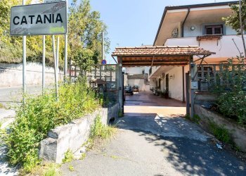 Casa all\'aperto - Casa semi indipendente Via del Canalicchio
1, Tremestieri Etneo - foto 8