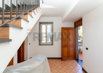 Scale - Casa semi indipendente Via del Canalicchio
1, Tremestieri Etneo - foto 14