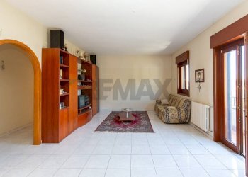 Soggiorno - Casa semi indipendente Via del Canalicchio
1, Tremestieri Etneo - foto 15
