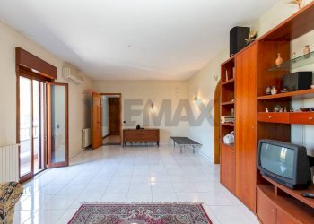 Soggiorno - Casa semi indipendente Via del Canalicchio
1, Tremestieri Etneo - foto 16