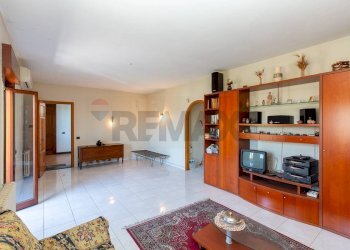 Soggiorno - Casa semi indipendente Via del Canalicchio
1, Tremestieri Etneo - foto 17