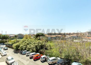 Edificio all\'aperto - Casa semi indipendente Via del Canalicchio
1, Tremestieri Etneo - foto 23