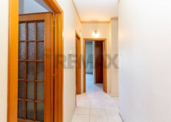 Hall / corridoio - Casa semi indipendente Via del Canalicchio
1, Tremestieri Etneo - foto 39