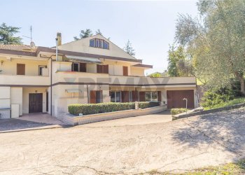 Casa all\'aperto - Casa semi indipendente Via Fosso della Castelluccia
 
82, Roma - foto 2