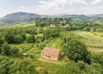 Vista delle montagne - Rustic VIA SANTA MARIA DELLE GRAZIE
 
18, Scandriglia - photo 5