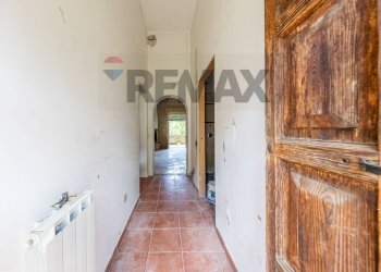 Hall / corridoio - Rustic VIA SANTA MARIA DELLE GRAZIE
 
18, Scandriglia - photo 30