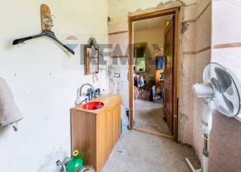 Hall / corridoio - Rustic VIA SANTA MARIA DELLE GRAZIE
 
18, Scandriglia - photo 75
