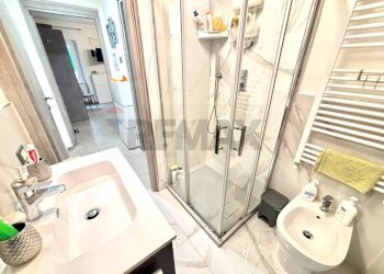 Bagno - Three-room apartment Via Sant'Antonio
 
8, Terranuova Bracciolini - photo 11