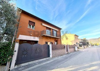 Edificio all\'aperto - Casa indipendente Via Cicogna
 
63, Terranuova Bracciolini - foto 29