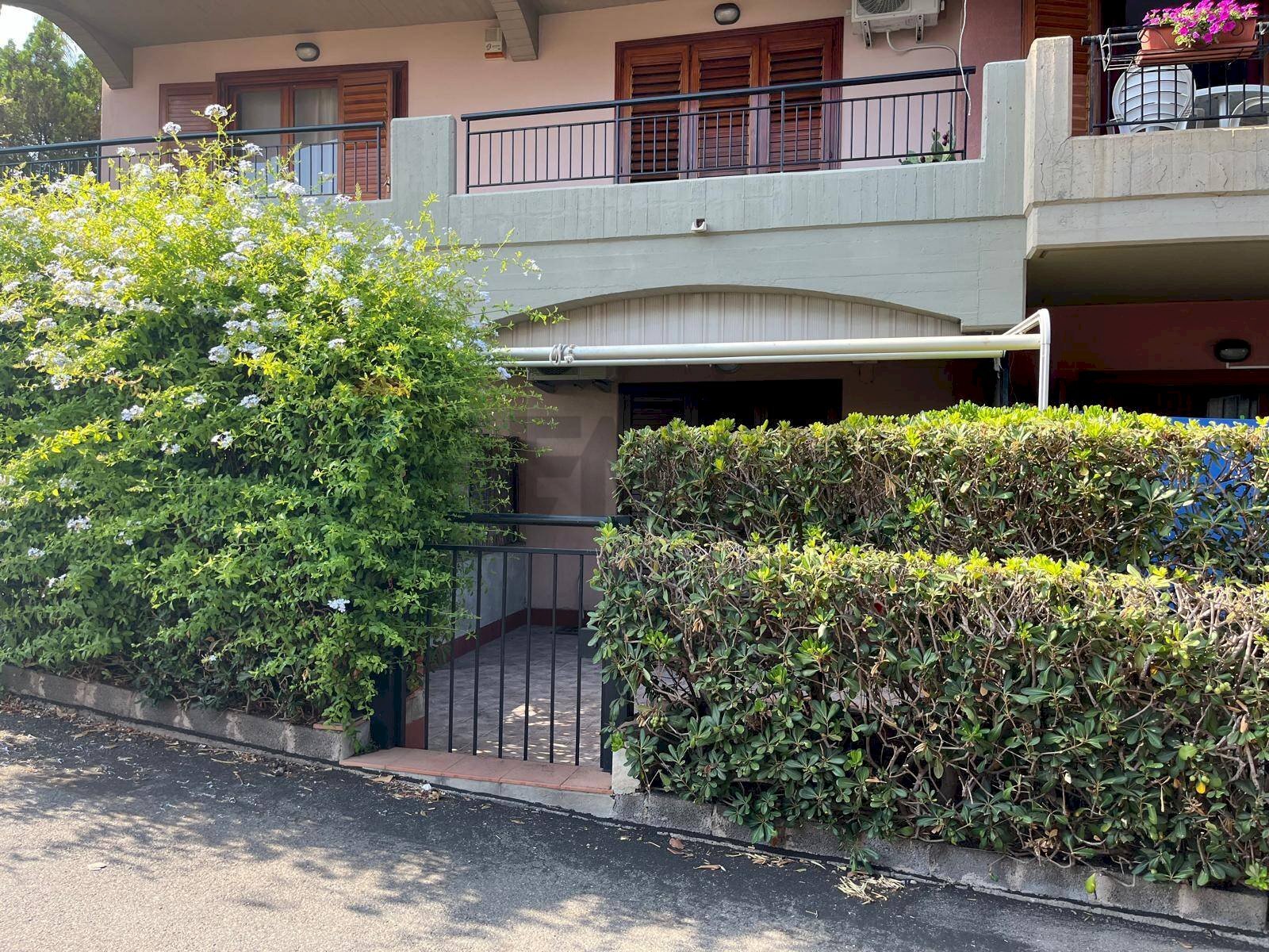 Edificio all\'aperto - Appartamento Via della Fiera Franca - Capomulini
 
23, Acireale - foto 2