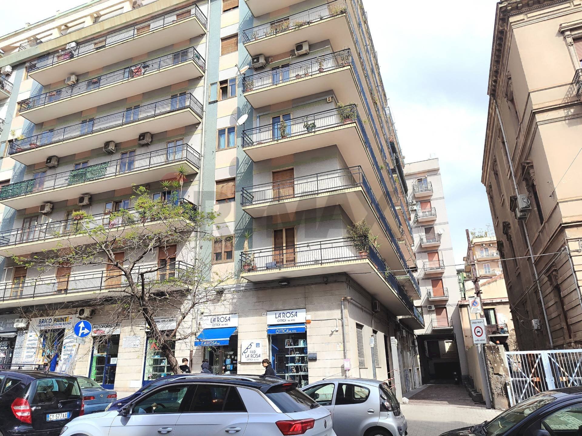 Edificio all\'aperto - Appartamento Viale Mario Rapisardi
 
98, Catania - foto 1