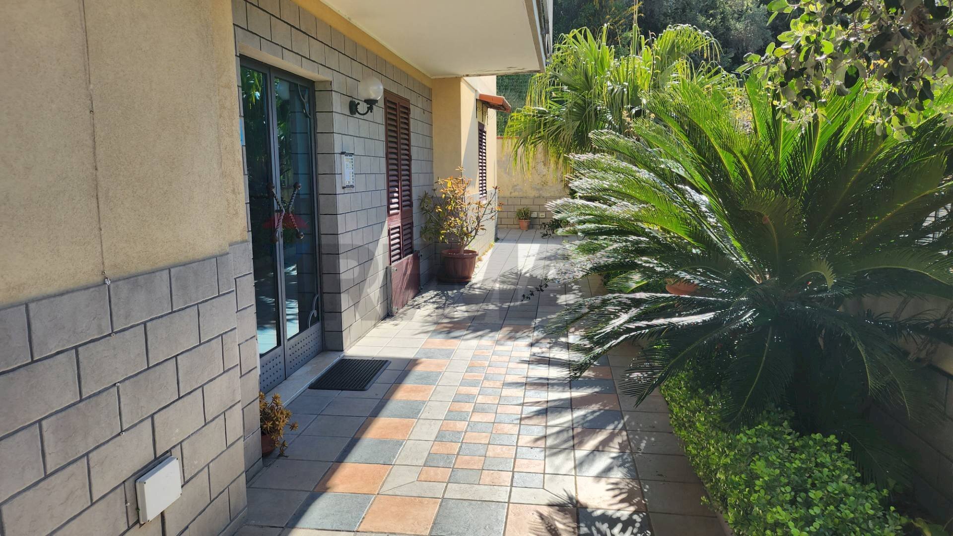 Terrazza - Appartamento Via Longano
 
37, Barcellona Pozzo di Gotto - foto 1