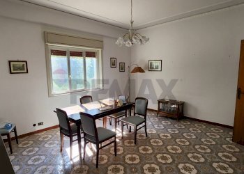 Sala da pranzo - Appartamento Via Longano
 
37, Barcellona Pozzo di Gotto - foto 8