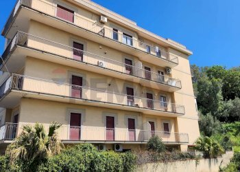 Edificio all\'aperto - Appartamento Via Longano
 
37, Barcellona Pozzo di Gotto - foto 13