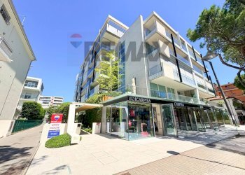 Edificio all\'aperto - Attic Via Bafile
 
530, Jesolo - photo 1