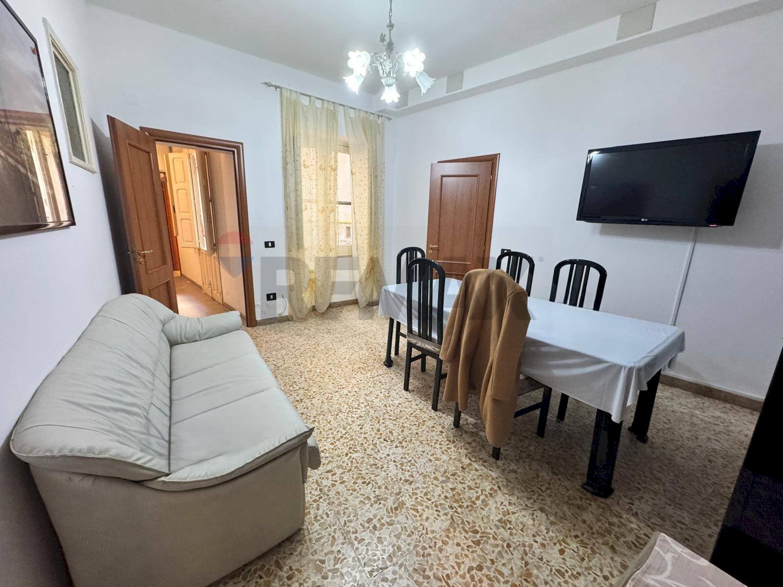 Sala da pranzo - Casa indipendente Via Garibaldi
 
76, Melilli - foto 3