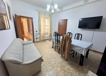 Sala da pranzo - Independent house Via Garibaldi
 
76, Melilli - photo 3