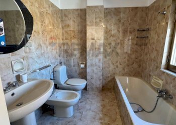 Bagno - Independent house Via Garibaldi
 
76, Melilli - photo 12