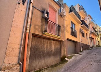 Facciata - Independent house Via Garibaldi
 
76, Melilli - photo 16