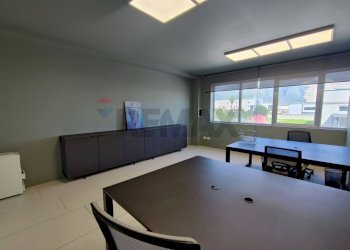 Sala da pranzo - Office Via Boscofangone
snc, Nola - photo 1