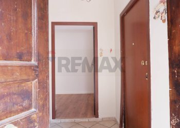 Porta ingresso - Semi-detached Villa Caserta - photo 11