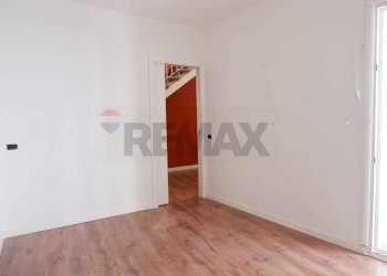 Cameretta - Semi-detached Villa Caserta - photo 21