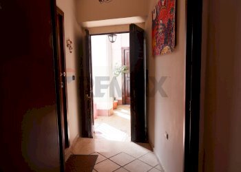 Porta ingresso - Semi-detached Villa Caserta - photo 43