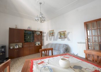Sala da pranzo - Four-room apartment Vado Ligure - photo 11