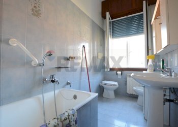 Bagno - Four-room apartment Vado Ligure - photo 18