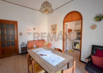Sala da pranzo - Four-room apartment Vado Ligure - photo 28
