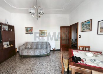 Sala da pranzo - Four-room apartment Vado Ligure - photo 33