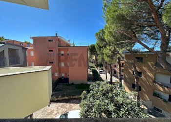 Edificio all\'aperto - Three-room apartment L'Aquila - photo 19