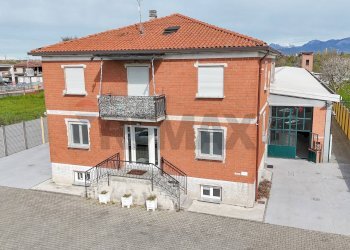 Casa all\'aperto - Stabile - Palazzo Via Bergamo
 
13, Pontirolo Nuovo - foto 4
